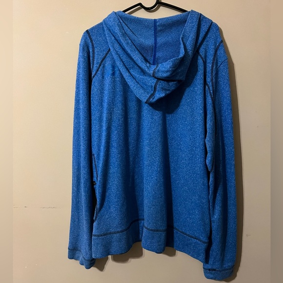 Reebok Men’s Athletic Sweater - Picture 3 of 3